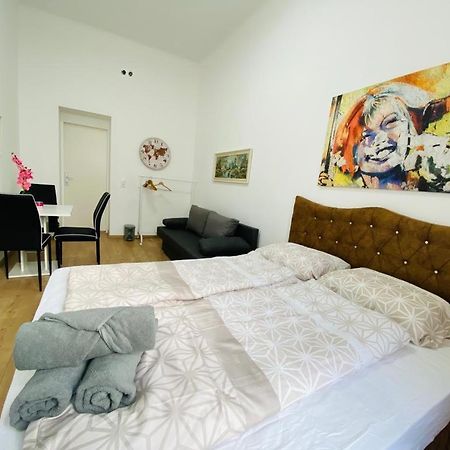 Premium Triple Room Dw Вена Экстерьер фото