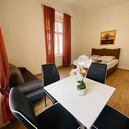 Premium Triple Room Dw Вена Экстерьер фото